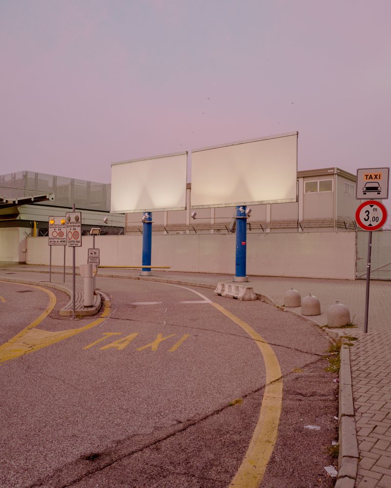 © Ross Gerhold - Image from the The Last Day photography project