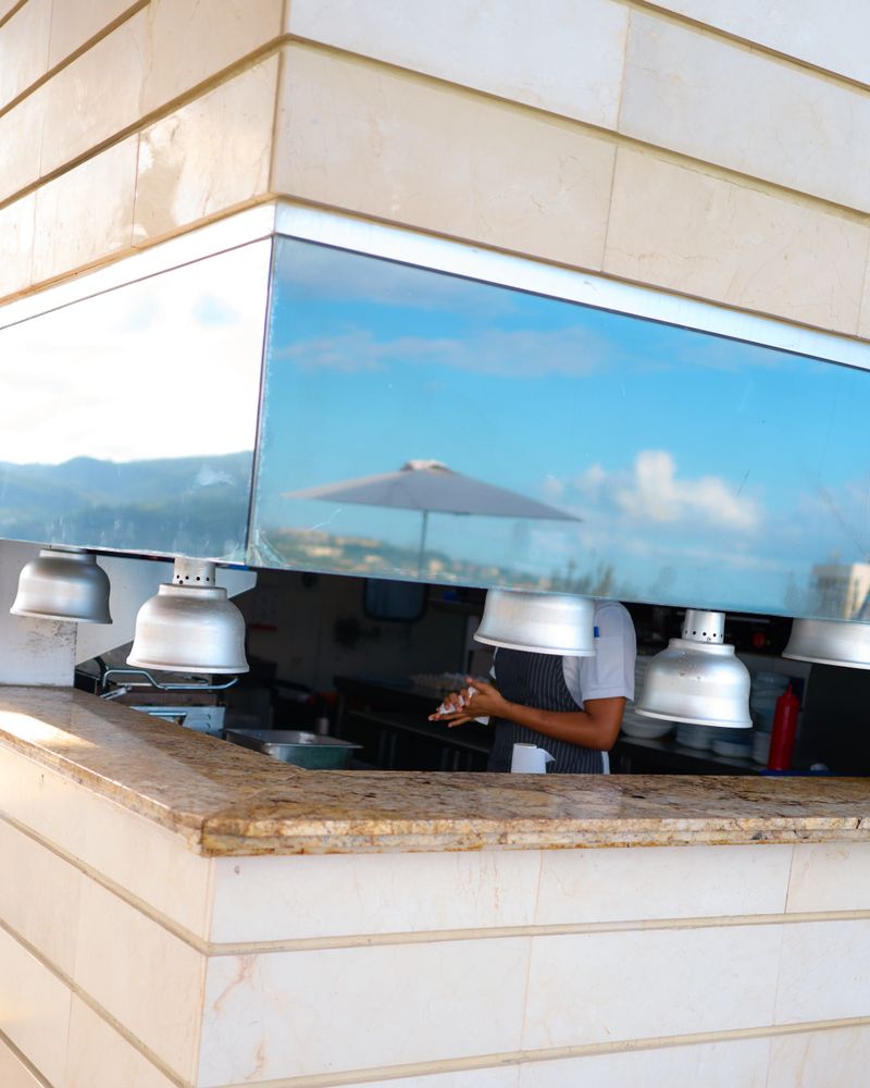 © Ross Gerhold - Image from the Another Day in Paradise photography project