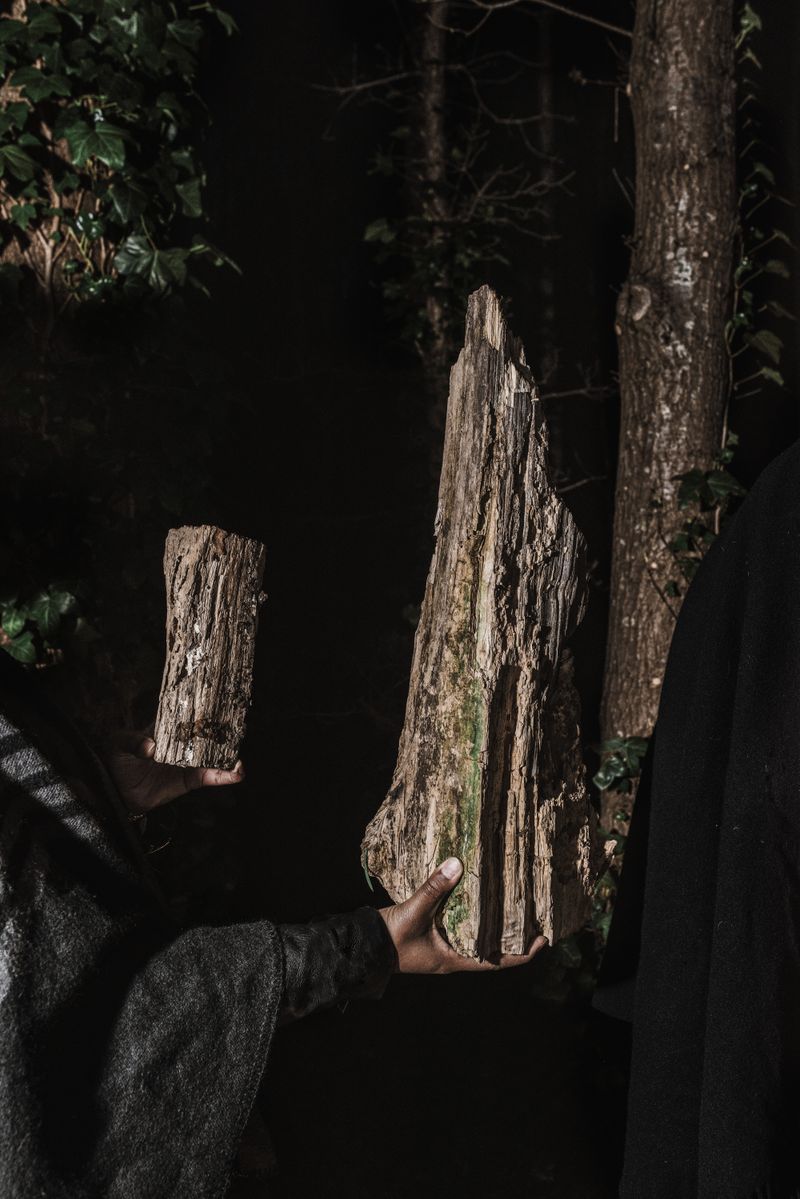 © Michelle Piergoelam - Image from the The untangled tales photography project