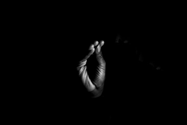 © Michelle Piergoelam - Silence