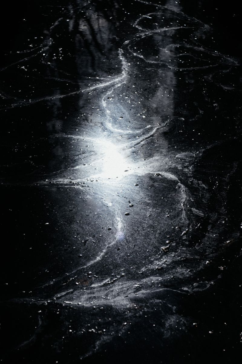 © Michelle Piergoelam - Image from the I heard water holds a secret photography project