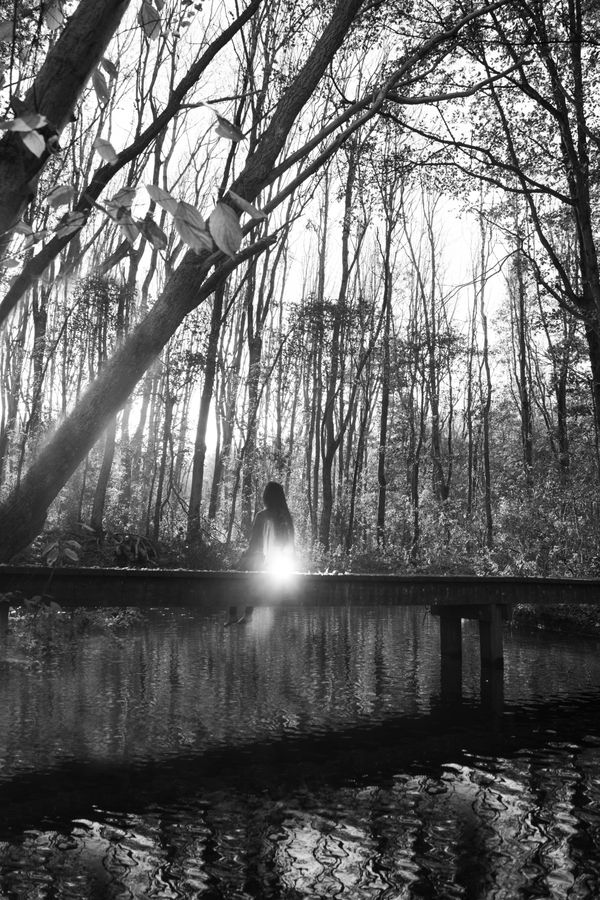 © Michelle Piergoelam - Image from the I heard water holds a secret photography project