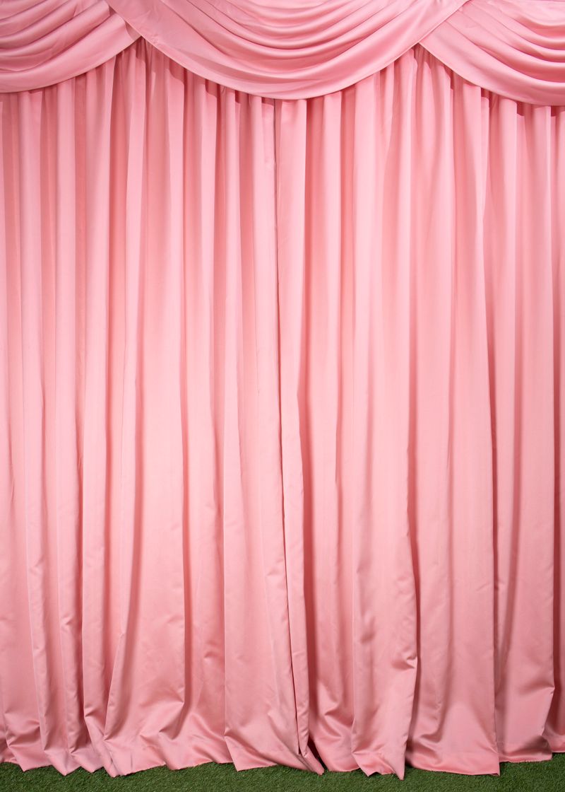 © Sofie Flinth - The Curtain