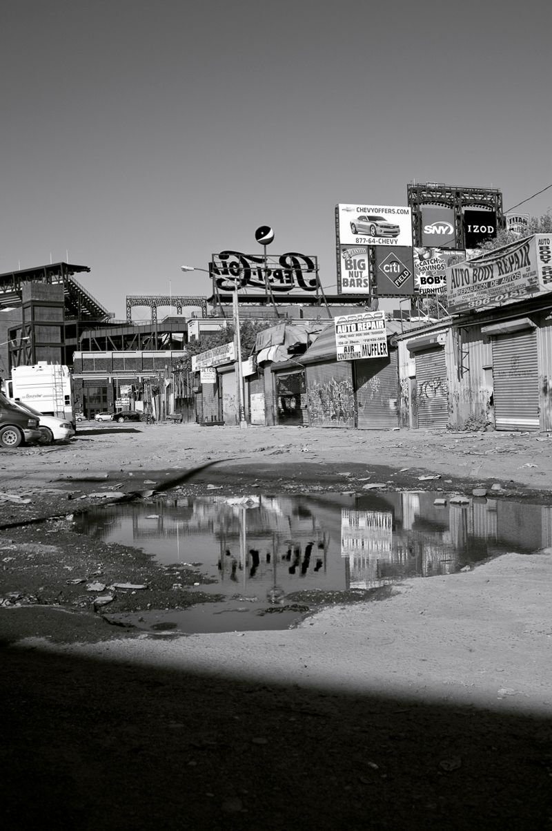 © Jaime Permuth - Image from the YONKEROS photography project