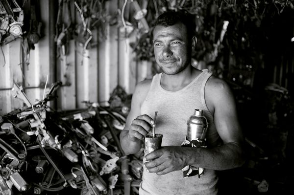 © Jaime Permuth - Image from the YONKEROS photography project