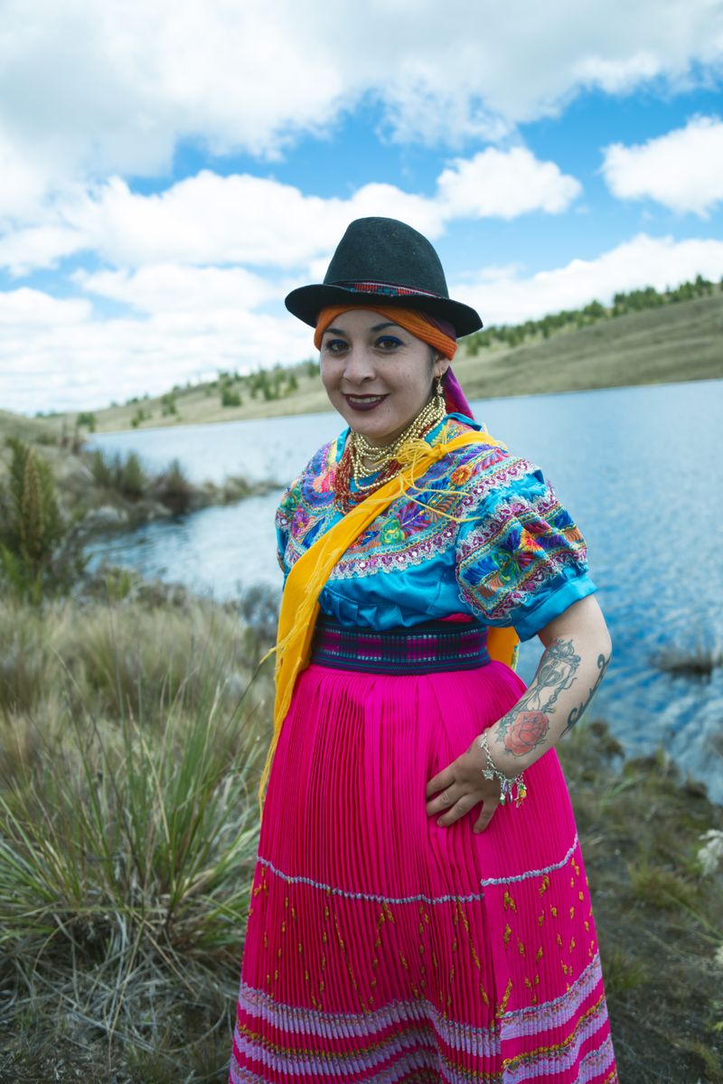 © iLa Coronel - Image from the Cholita sigseña photography project