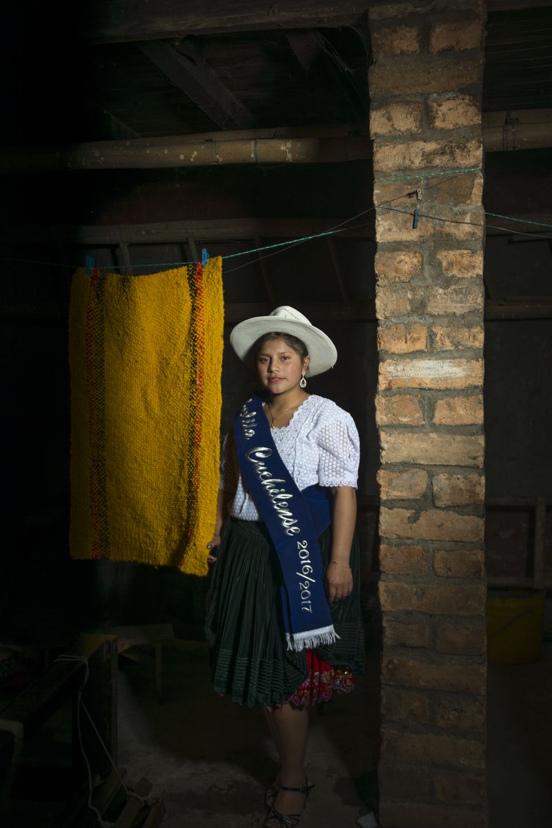 © iLa Coronel - Image from the Cholita sigseña photography project