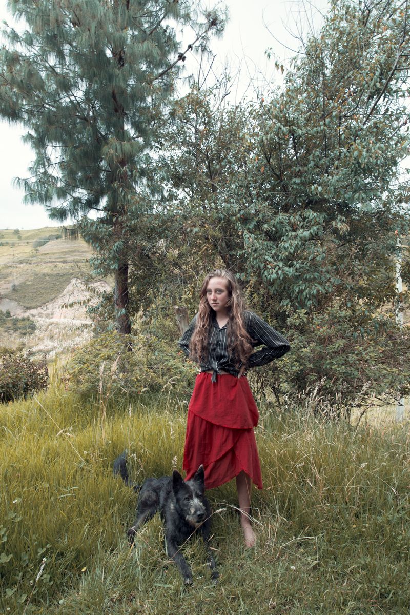 © iLa Coronel - Image from the Cholita sigseña photography project