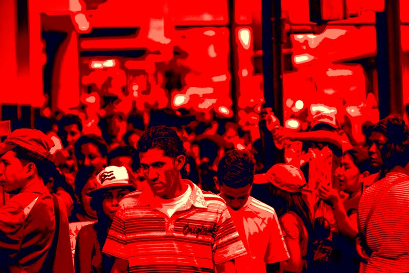 © iLa Coronel - Image from the habitantes del Caos(la bahia) photography project