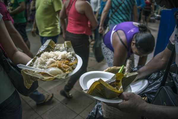 © iLa Coronel - Image from the habitantes del Caos(la bahia) photography project