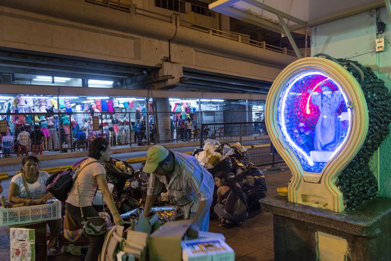 © iLa Coronel - Image from the habitantes del Caos(la bahia) photography project