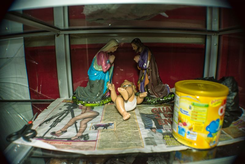 © iLa Coronel - Image from the habitantes del Caos(la bahia) photography project