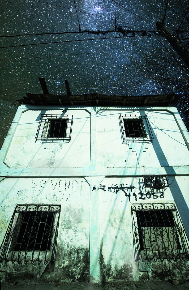 © iLa Coronel - Image from the Estrellas perdidas photography project