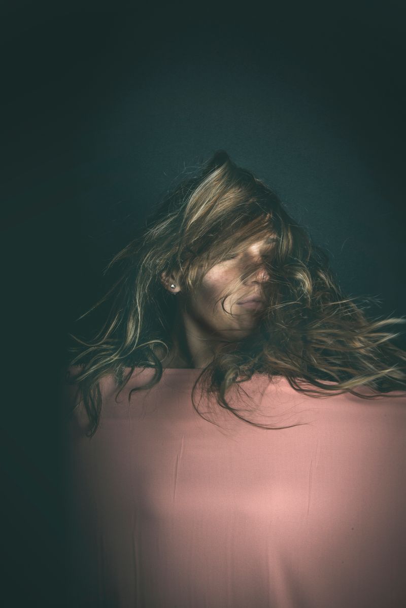 © iLa Coronel - Image from the Miedos y poesía (mil retratos) photography project