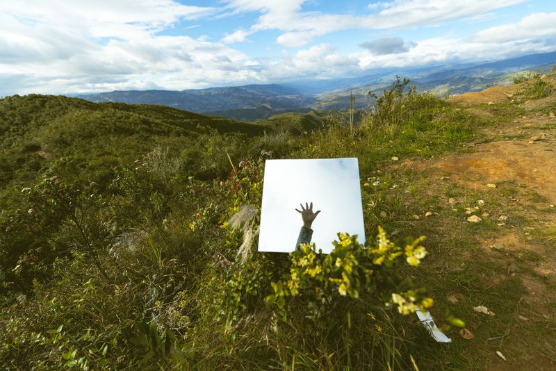 © iLa Coronel - Image from the El cielo bajo los pies photography project