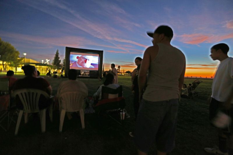 © Richard Street - Image from the Knife Fight City photography project