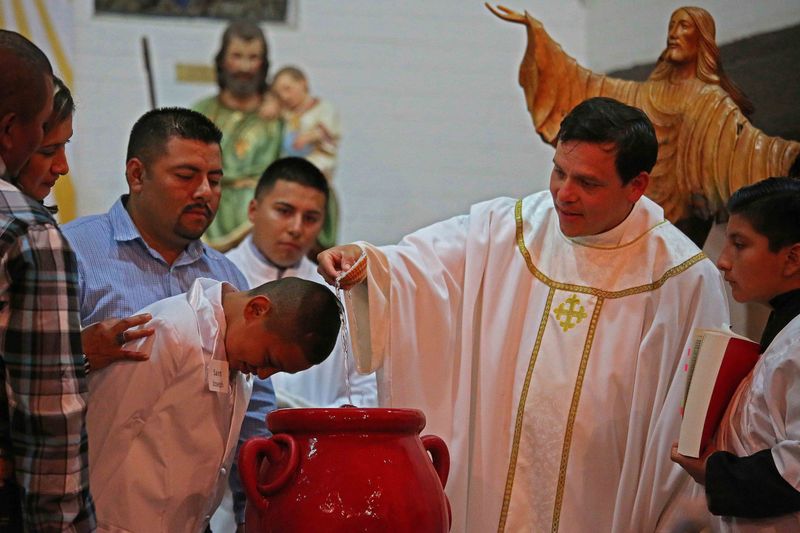 © Richard Street - Image from the Knife Fight City and the Kingdom of Dust photography project