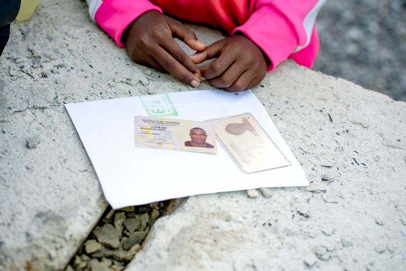 © Ruth Kaplan - Image from the The Crossing photography project