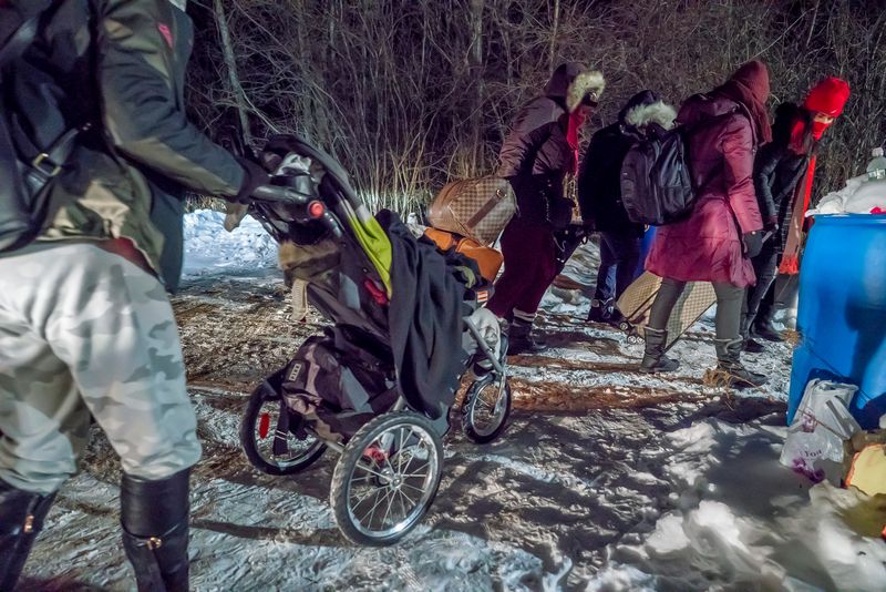 © Ruth Kaplan - Image from the The Theater of Roxham Road photography project