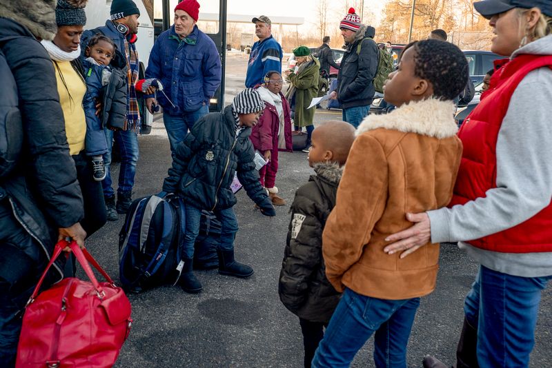 © Ruth Kaplan - Image from the The Theater of Roxham Road photography project