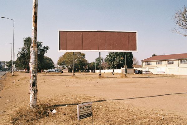 © Chloé Nicosia - Image from the ONE HUNDRED TRILLION DOLLARS photography project