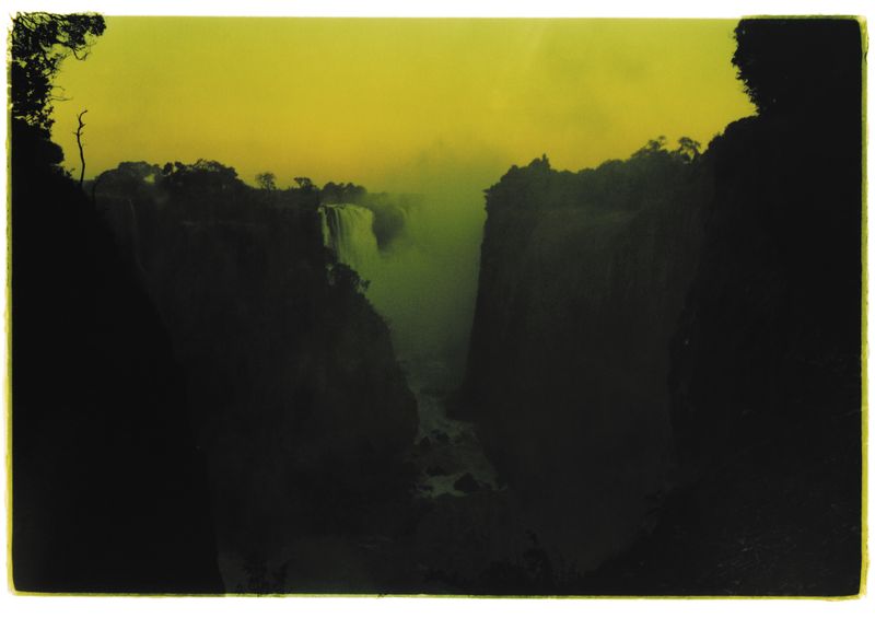 © Chloé Nicosia - Image from the ONE HUNDRED TRILLION DOLLARS photography project