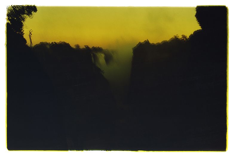 © Chloé Nicosia - Image from the ONE HUNDRED TRILLION DOLLARS photography project