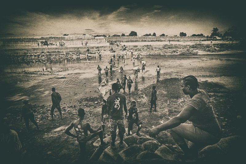© Edoardo Agresti - Image from the Haiti, Postcards from the border photography project