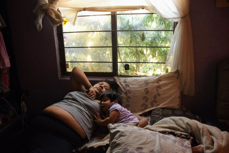 © Elizabeth Trejo - Image from the We’ll die and housework is never done, "Nos morimos y el quehacer no se acaba" photography project