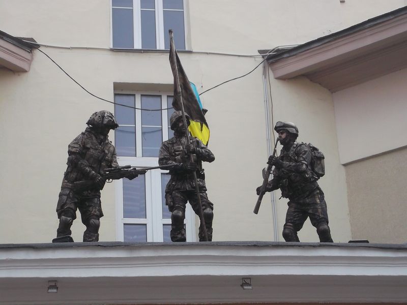 © Andrei  Kolyaskin - Living  scuptures  on  the  Independence  Day  in  Ivano - Frankivsk  City , Ukraine .