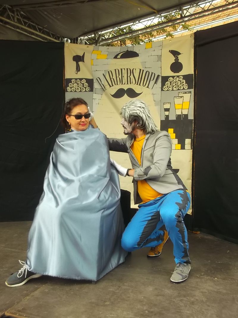 © Andrei  Kolyaskin - Living  sculptures  show  on  the  central  part  of  Ivano - Frankivsk  City , Ukraine .