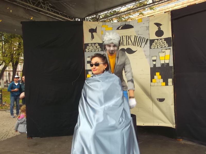 © Andrei  Kolyaskin - Living  sculptures  show  on  the  central  part  of  Ivano - Frankivsk  City , Ukraine .