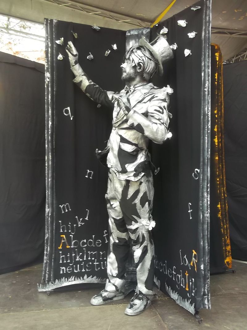 © Andrei  Kolyaskin - Living  sculptures  show  on  the  central  part  of  Ivano - Frankivsk  City , Ukraine .