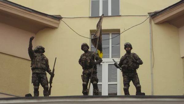 © Andrei  Kolyaskin - Living  sculptures  on  the  Independence  Day  in  Ivano - Frankivsk  City , Ukraine .