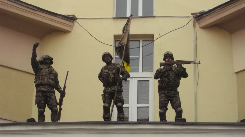 © Andrei  Kolyaskin - Image from the Living  sculptires  in  Ivano - Frankivsk  City  3 photography project