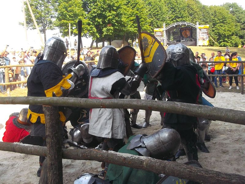 © Andrei  Kolyaskin - Image from the Festival  Galician  Chivalry in  Galych 3 photography project