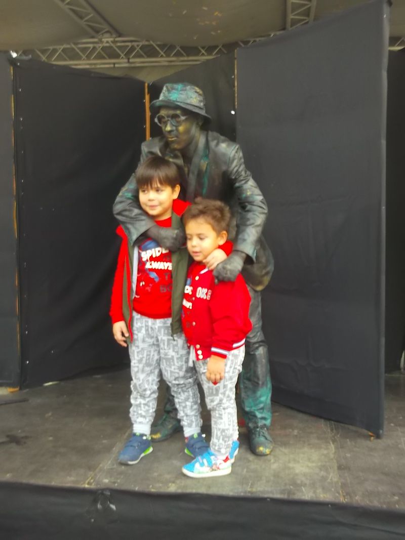 © Andrei  Kolyaskin - Living  sculptures  show  on  the  central  part  of  Ivano - Frankivsk  City , Ukraine .