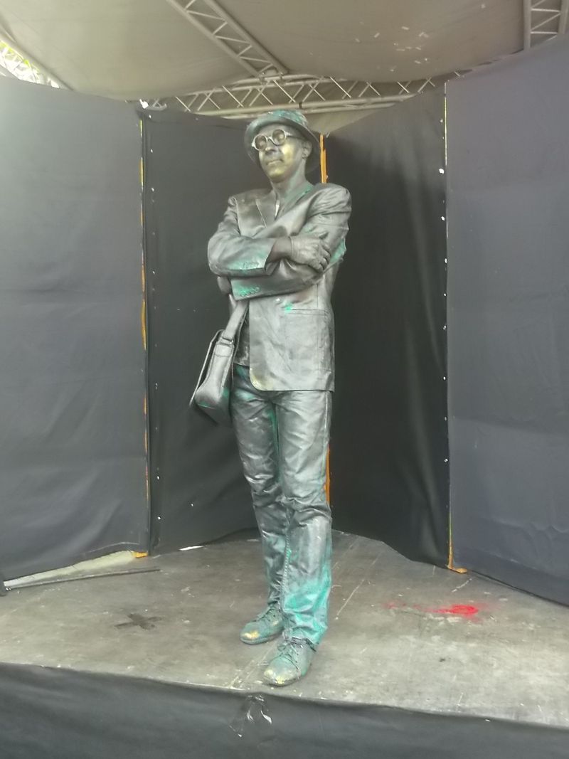 © Andrei  Kolyaskin - Living  sculptures  show  on  the  central  part  of  Ivano - Frankivsk  City , Ukraine .