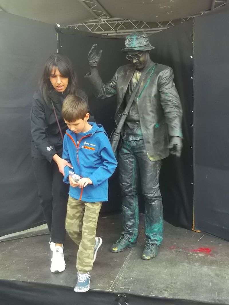 © Andrei  Kolyaskin - Living  sculptures  show  on  the  central   part  of  Ivano - Frankivsk  City , Ukraine .