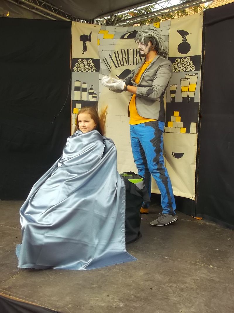 © Andrei  Kolyaskin - Living  sculptures  show  on  the  central   part  of  Ivano - Frankivsk  City , Ukraine .