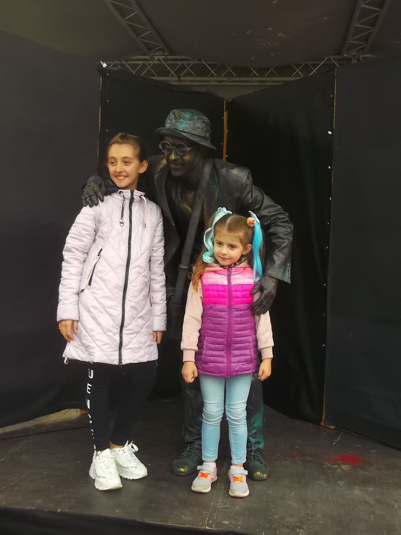 © Andrei  Kolyaskin - Living  sculptures  show  on  the  central   part  of  Ivano - Frankivsk  City , Ukraine .