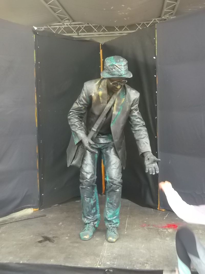 © Andrei  Kolyaskin - Living  sculptures  show  on  the  central  part  of  Ivano - Frankivsk  City , Ukraine .