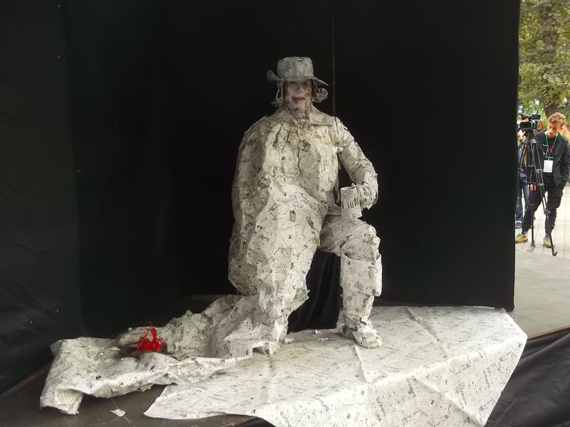 © Andrei  Kolyaskin - Living  sculptures  show  on  the  central  part  of  Ivano - Frankivsk  City , Ukraine .