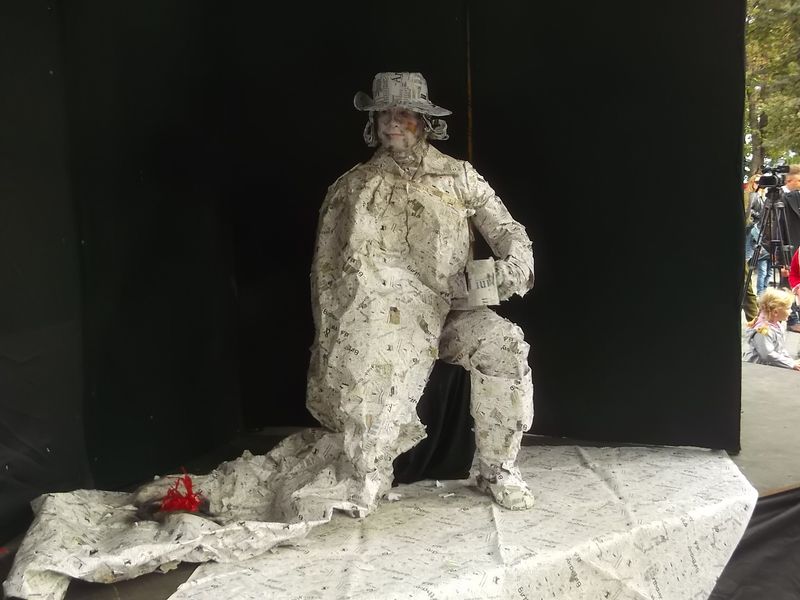 © Andrei  Kolyaskin - Living  sculptures  show  on  the  central  part  of  Ivano - Frankivsk  City , Ukraine .