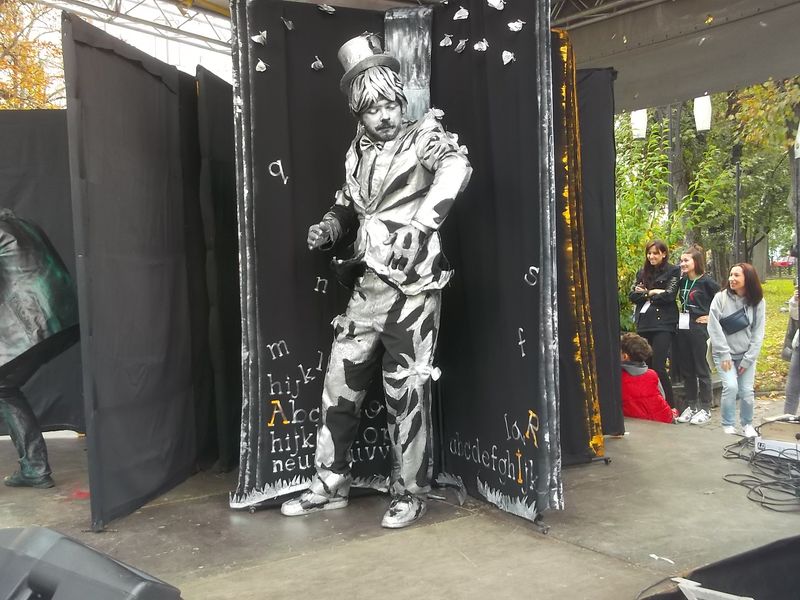 © Andrei  Kolyaskin - Living  sculptures  show  on  the  central  part  of  Ivano - Frankivsk  City , Ukraine .