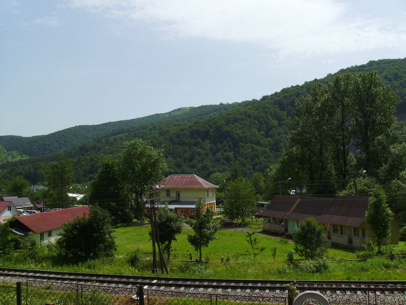 © Andrei  Kolyaskin - Carpatian  mountains  in  Carpatian  town  Yaremche  of  Ivano - Frankivsk  region , Ukraine .