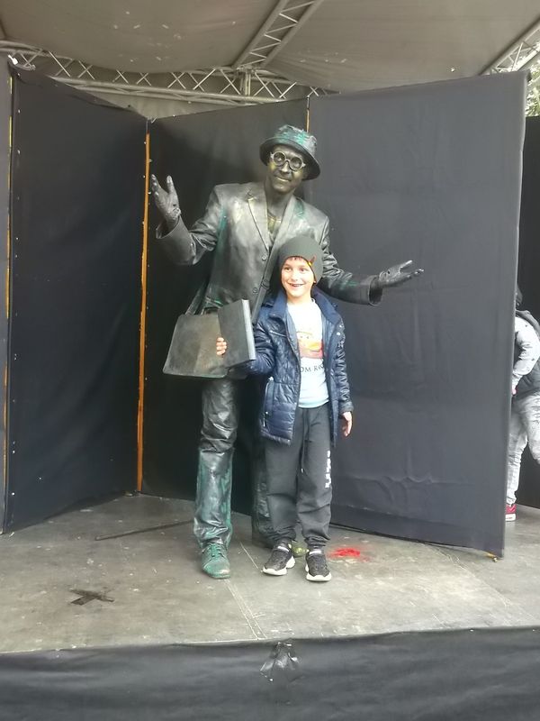 © Andrei  Kolyaskin - Living  sculptures  show  on  the  central  part  of  Ivano - Frankivsk  City , Ukraine .