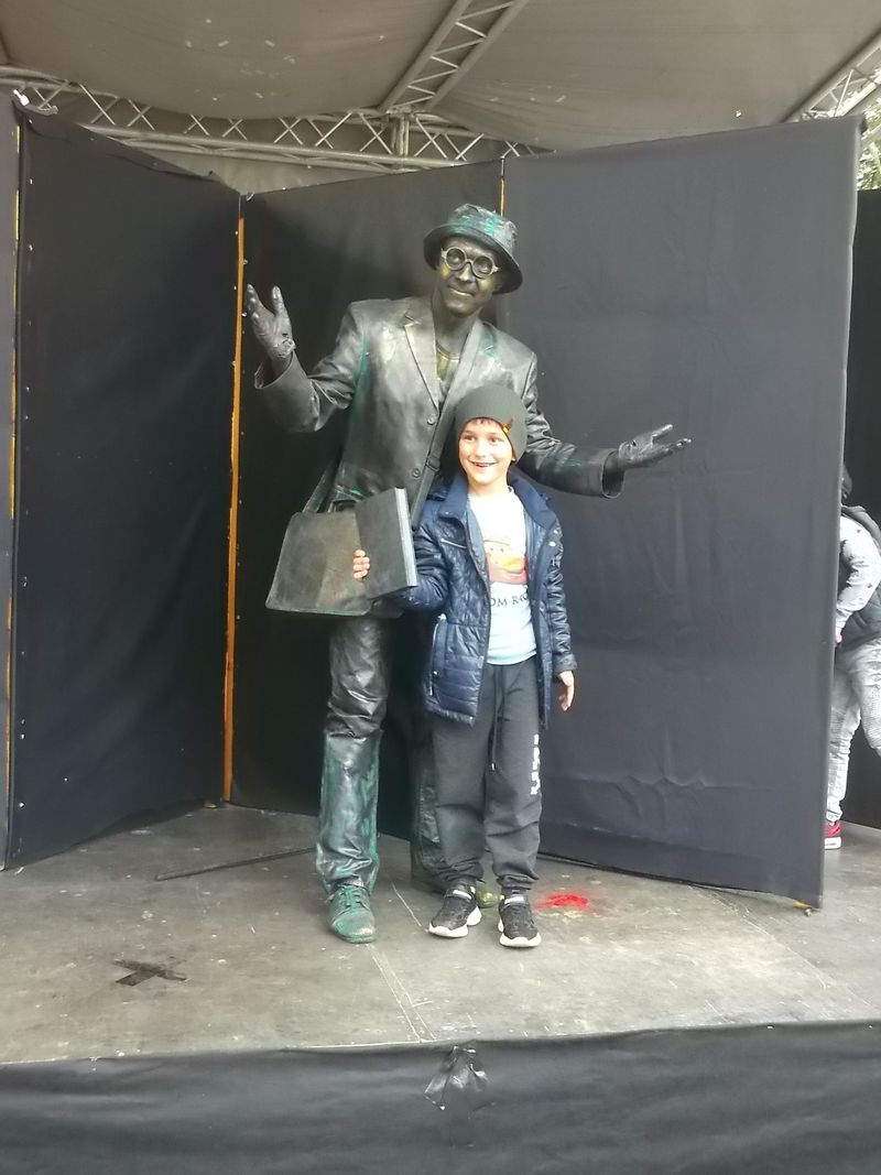 © Andrei  Kolyaskin - Living  sculptures  show  on  the  central  part  of  Ivano - Frankivsk  City , Ukraine .