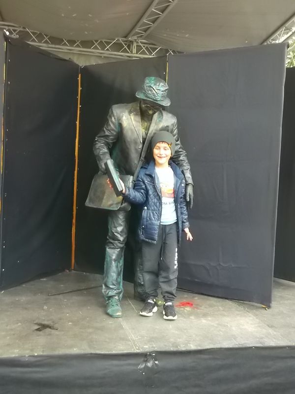 © Andrei  Kolyaskin - Living  sculptures  show  on  the  central  part  of  Ivano - Frankivsk  City , Ukraine .