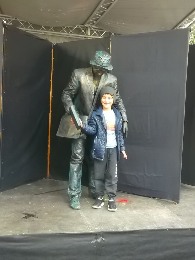 © Andrei  Kolyaskin - Living  sculptures  show  on  the  central  part  of  Ivano - Frankivsk  City , Ukraine .